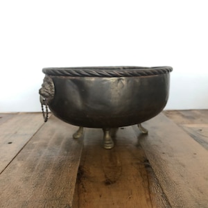 Vintage Solid Brass Planter | Lion Heads | Oval Shaped | Flower Pot | Farmhouse Patina | Antique Decor | Boho Chic Design | Top Rope Detail