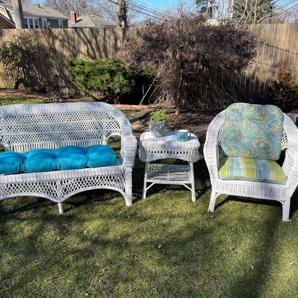 Vintage White Wicker Set Loveseat Chair End Table