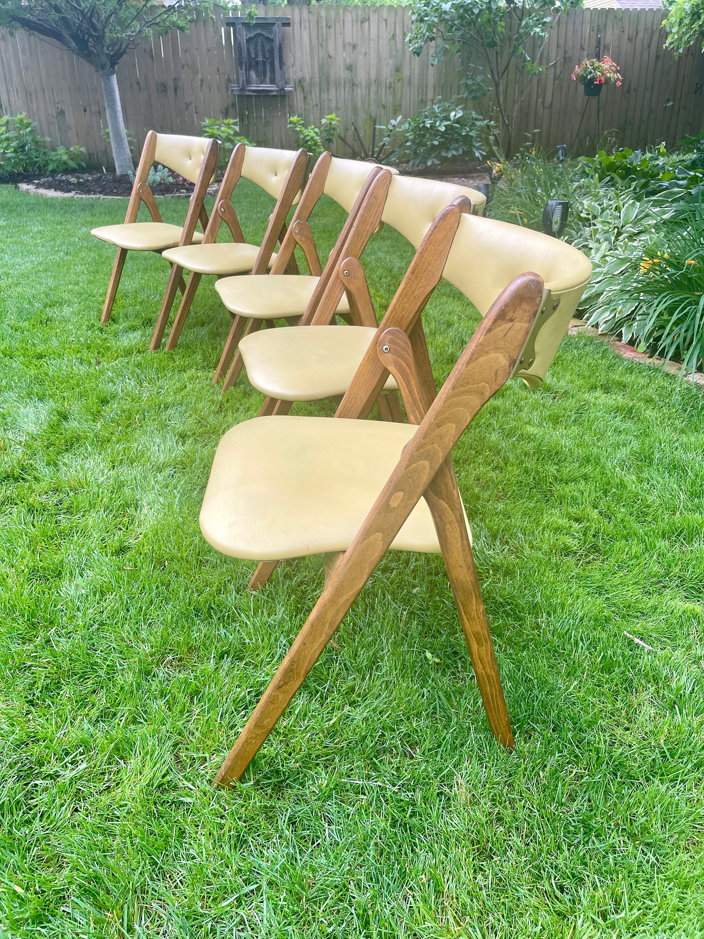 Coronet wonderfold chairs hotsell