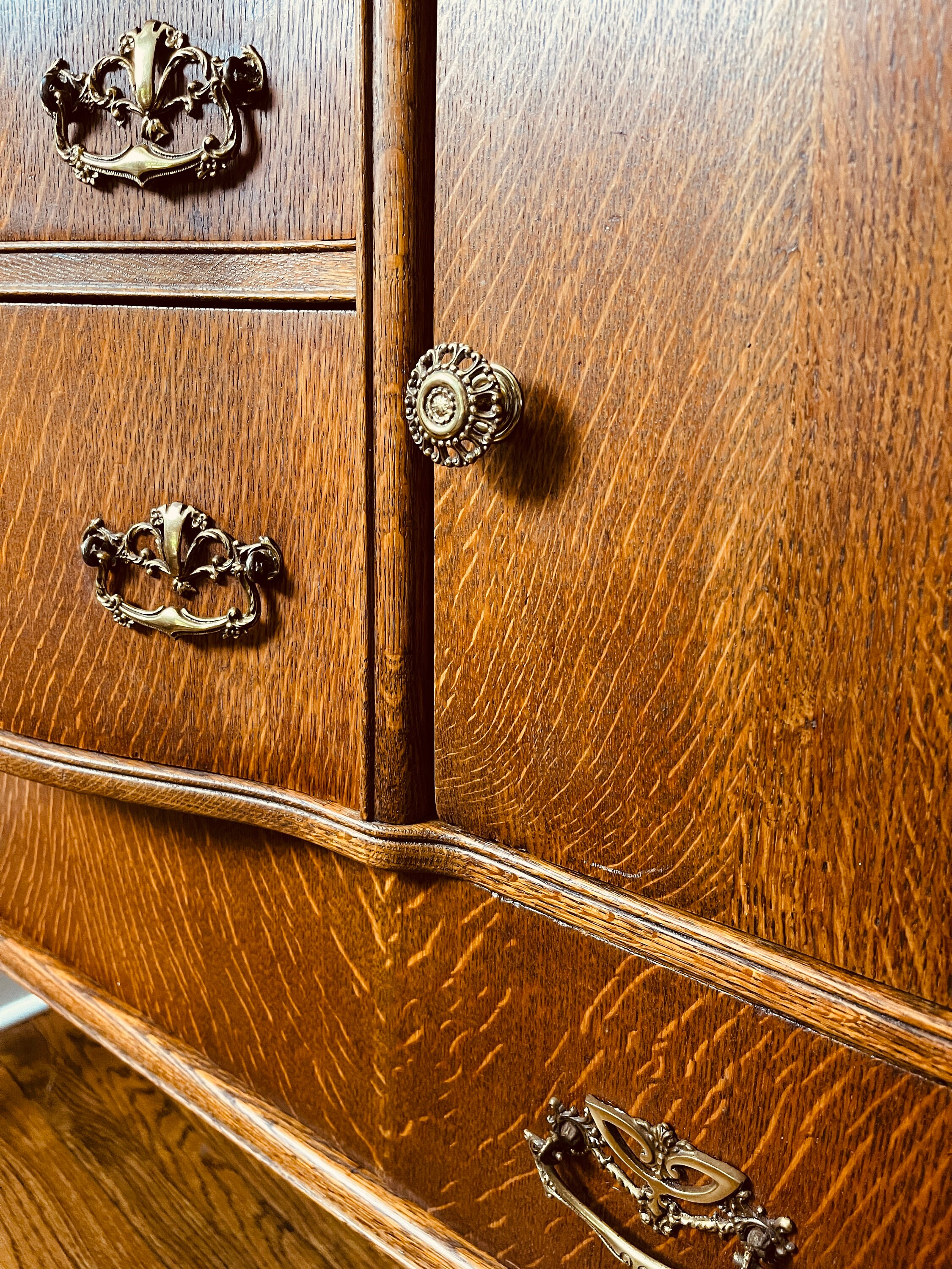 Antiguo a finales de 1800 Cuarto aserrado aparador original | Etsy