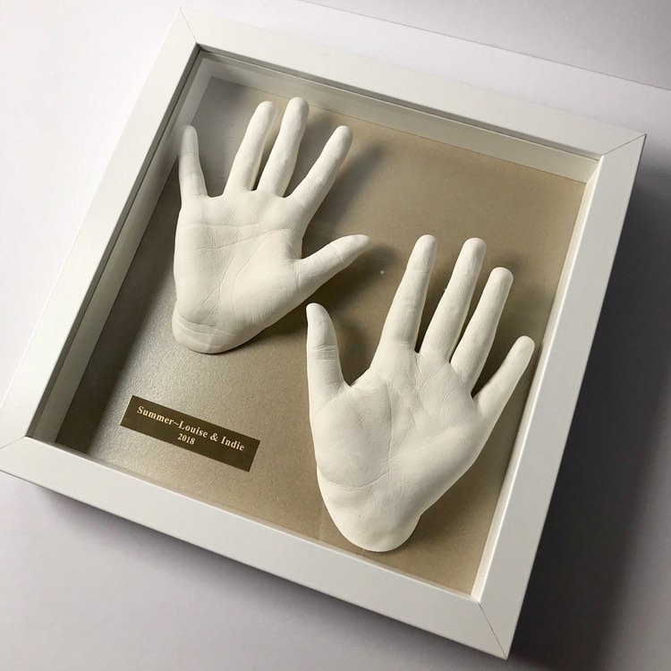 Children's Hand Casting Kit and Frame Display produce 2 Individual Castings  