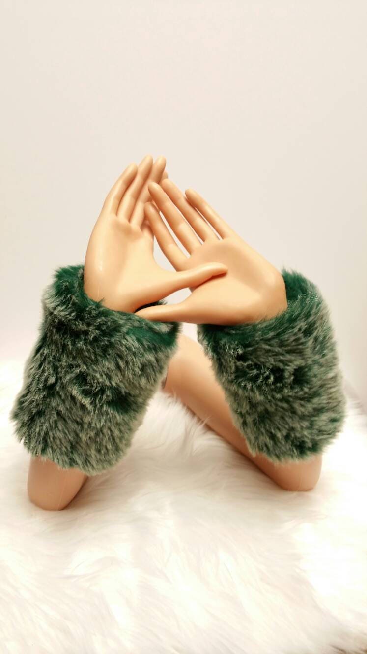 Faux Fur Arm Warmers: Frosty Forest Green, Grisly Brown