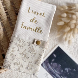 Customizable family booklet cover in Oeko Tex printed cotton