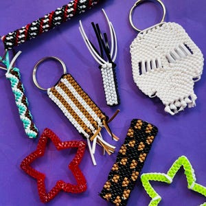 GIMP Mystery Pack of 4 Piece  Lanyard, Boondoggle, Scoubidou Keychains | Zebra Stitch, Zig Zag, Checkerboard, Tornado, Turtle