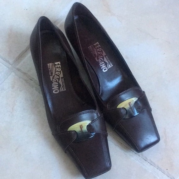 Vintage Salvatore Ferragamo Brown Leather Kitten H