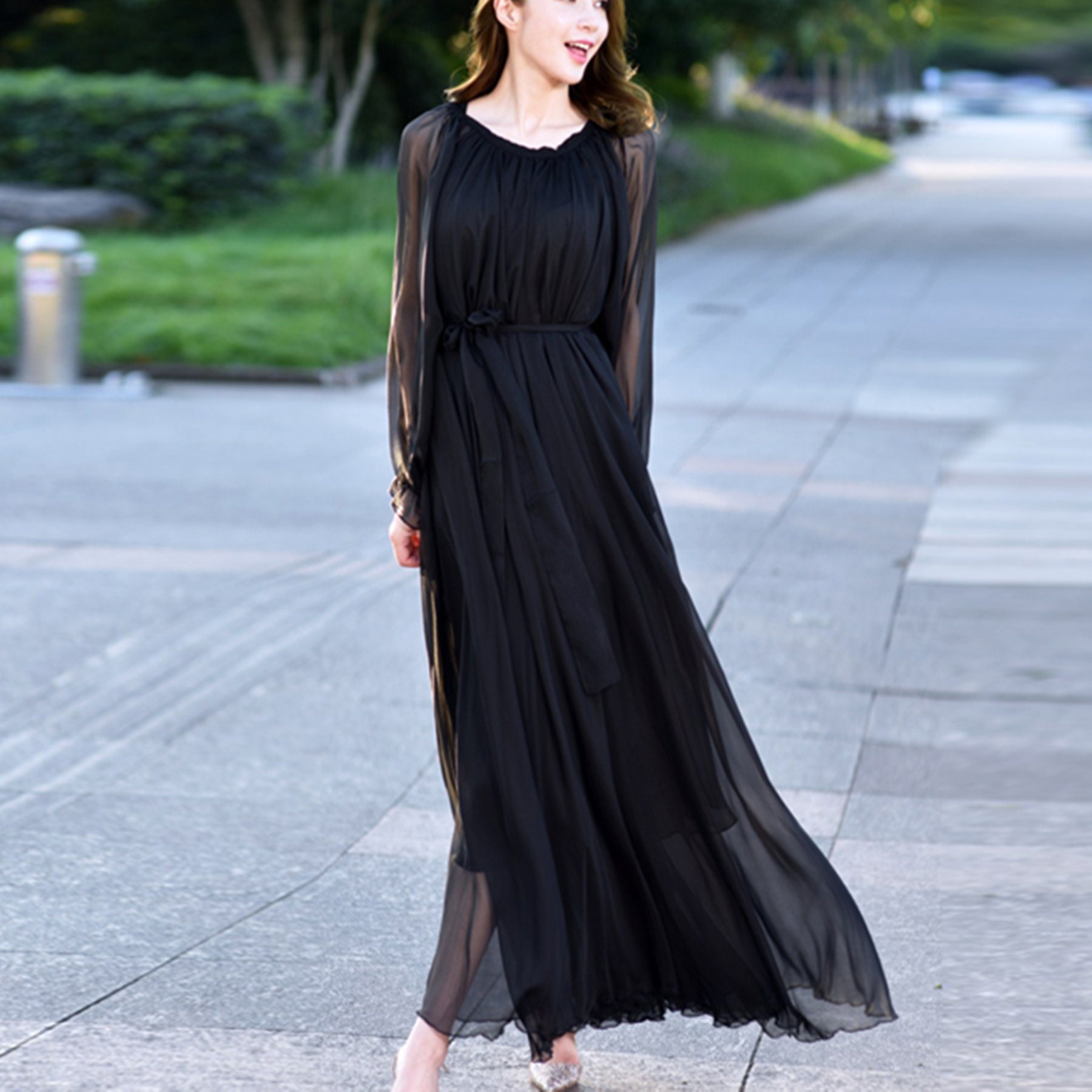 black layered chiffon dress Women's Black Double Layered Chiffon Halterneck Keyhole Maxi Dress