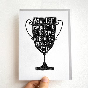 Você conseguiu! * Cartão de felicitações serigrafado * Parabéns * Troféu * Parabéns * Exames