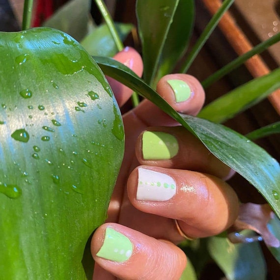 Karma Organic Beautiful Combination of Natural Nail Polish non