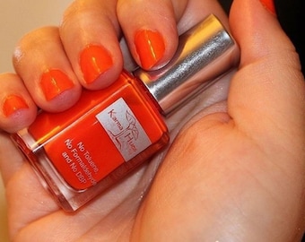 Karma Organic Non-Allergenic Nail Polish (SUMMER NIGHTS)