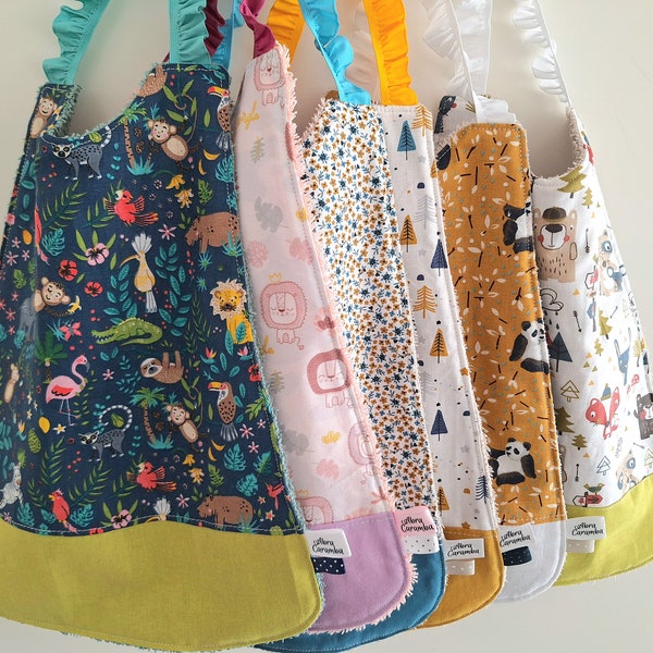 Serviette de cantine maternelle + 2 Maxi Lingettes - grand bavoir - serviette élastique