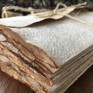 Papelería vintage / Papelería con letras hecha a mano con aspecto desgastado / Papelería con manchas de café / Papel con manchas de café / 8 hojas - 11" x 6 3/4"