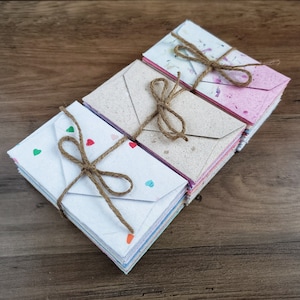10/20/30 mini recycelte Briefumschläge mit Falteinlage/ bunt gemischter Umschlag/ mini Einladung/ handgemacht aus recyceltem Papier/ Grußkarte