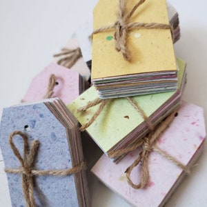160 Stück Blanko-Anhänger/ Mini-Glas-Anhänger/ Mini-Anhänger/ Geschenkanhänger/ Baked Goodies-Anhänger/ handgemacht aus Recycling-Papier / Pastell-Anhänger / Recycling-Anhänger