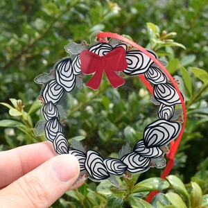 Oyster Wreath | Acrylic Ornament