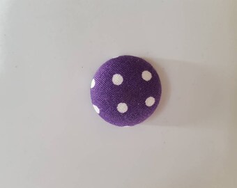 Purple and white spotted magnet