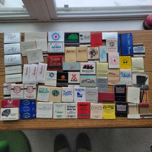 Large lot of 65 Vintage advertising matchbooks - restaurant hotel motel vacation souvenir lounge inn party favor businesses