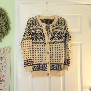 Vintage Dale of Norway damkofta med knappar - 100 % ren ny ull - storlek small 40