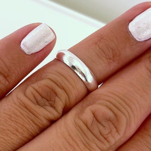 Sterling Silber 4 mm Ehering: Klassisches Glattes Design