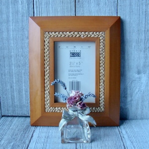 3 1/2 X 5  Wood Frame with Inlaid Woven Design