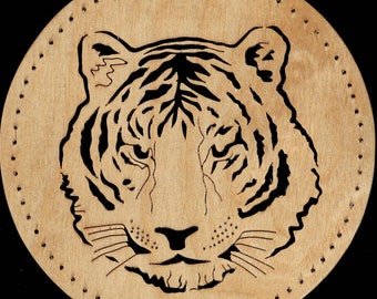 Tiger Head #150, pine needle basket base, 6" round