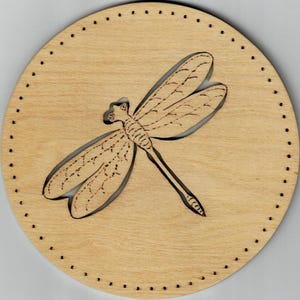 Dragonfly #024A, 3.5&quot; round - pine needle basket base