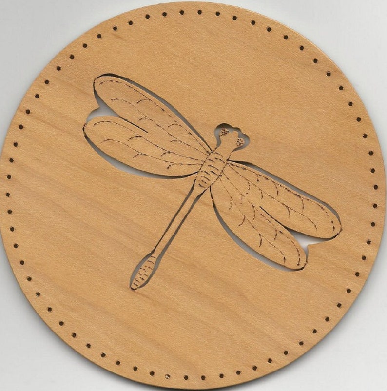6 pine needle basket base Dragonfly #24