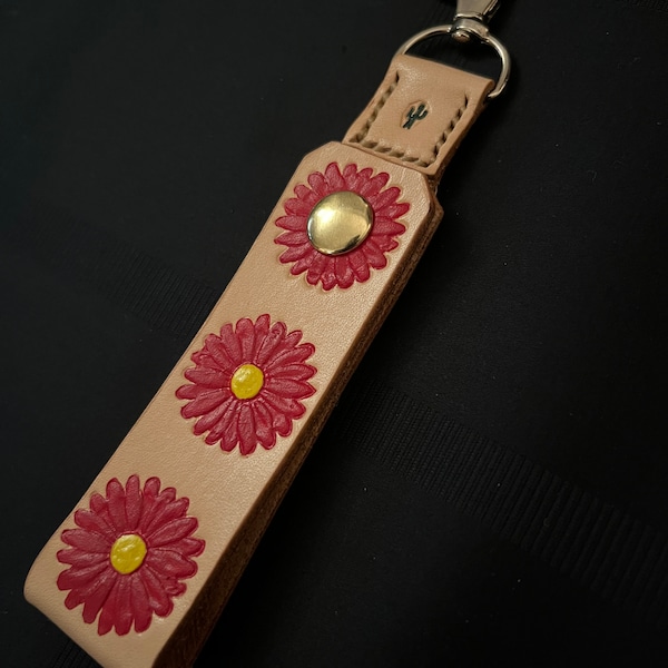 Handmade Leather BMFS Red Daisy Keychain