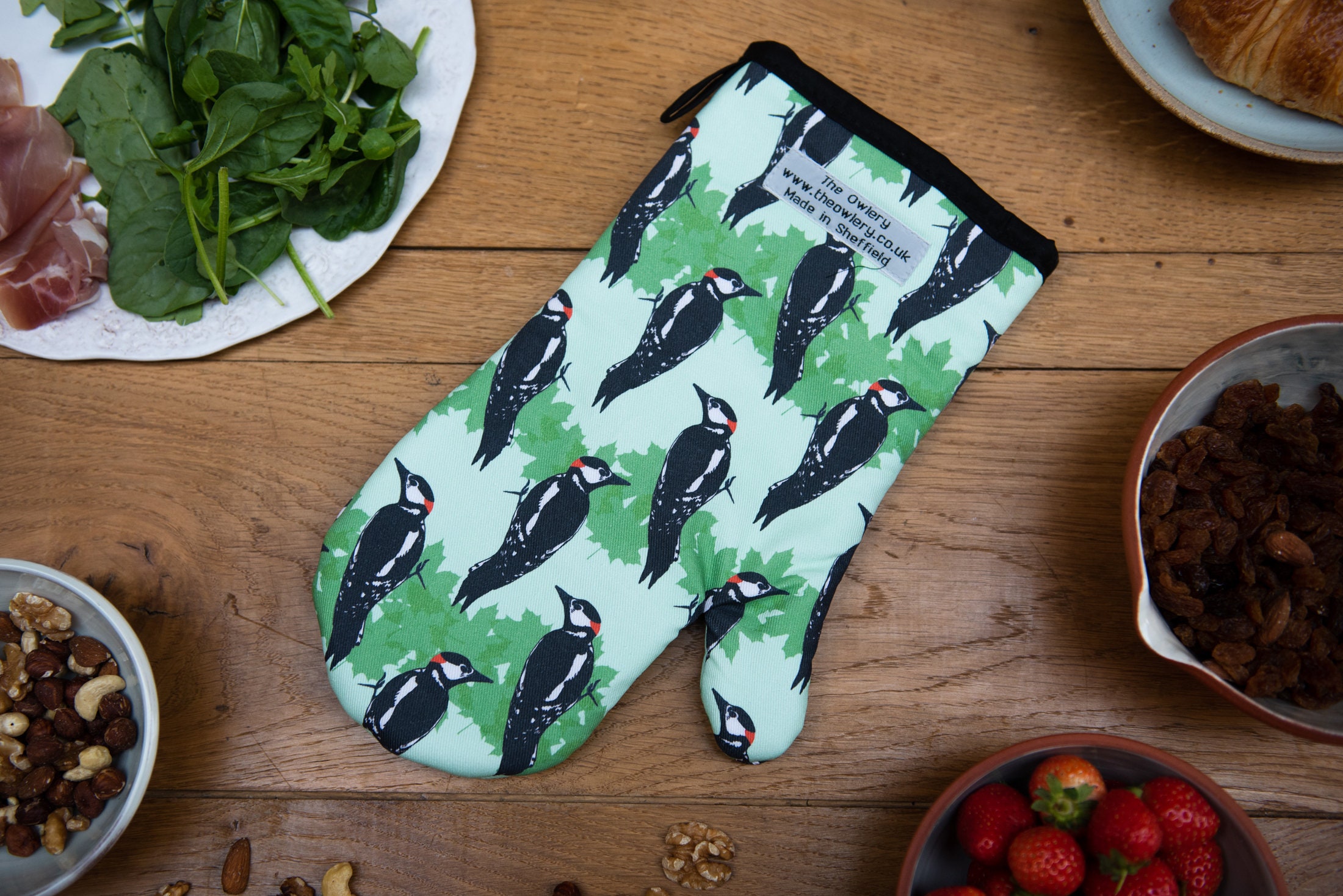 Woodpecker Print Double Oven Gloves - oven mitt - pot holder - bird print -  kitchenware - kitchen textiles - baking mitts - patterned