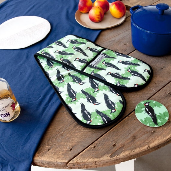 Woodpecker Print Double Oven Gloves - oven mitt - pot holder - bird print -  kitchenware - kitchen textiles - baking mitts - patterned