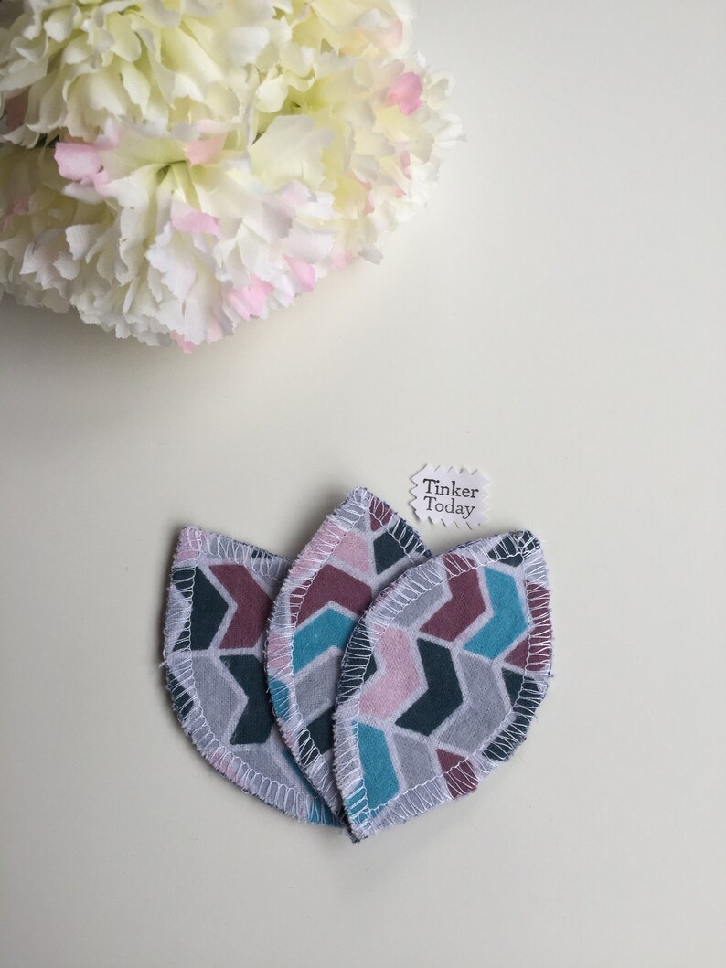 Reusable Interlabial Pad Arrows