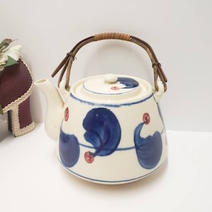 Antique 1800&#39;s Hand Painted Teapot, Antique Teapot, Antique Teapot with Bamboo Handle