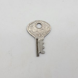 Milock Milwaukee stamping 1830 Trunk/luggage steamer or chest key