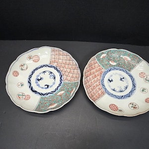 Lot of 2 Antique Japanese Imari plates 8 1/2&quot; MINT condition