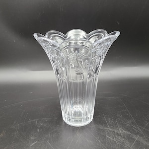 Clear crystal glass flower vase ruffled edge with etched flowers