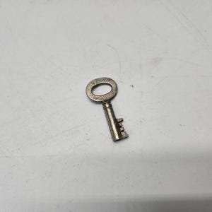 Antique eagle barrel Trunk/steamer lock Key 12K series 12K1
