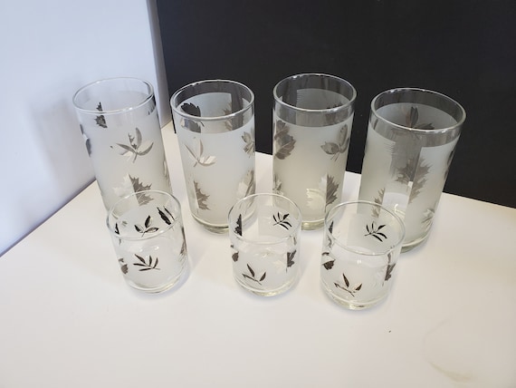 Modern Drinking Glasses and Tumblers