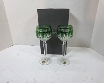 Raro par de soportes para vino Waterford Clarendon Emerald en su caja original, tallados en cristal transparente.