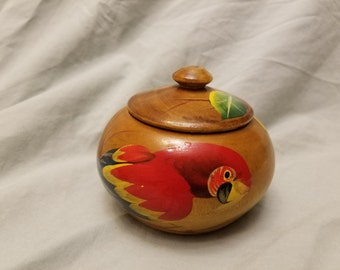 Very nice hand carved and hand painted Parrot Bird Trinket box
