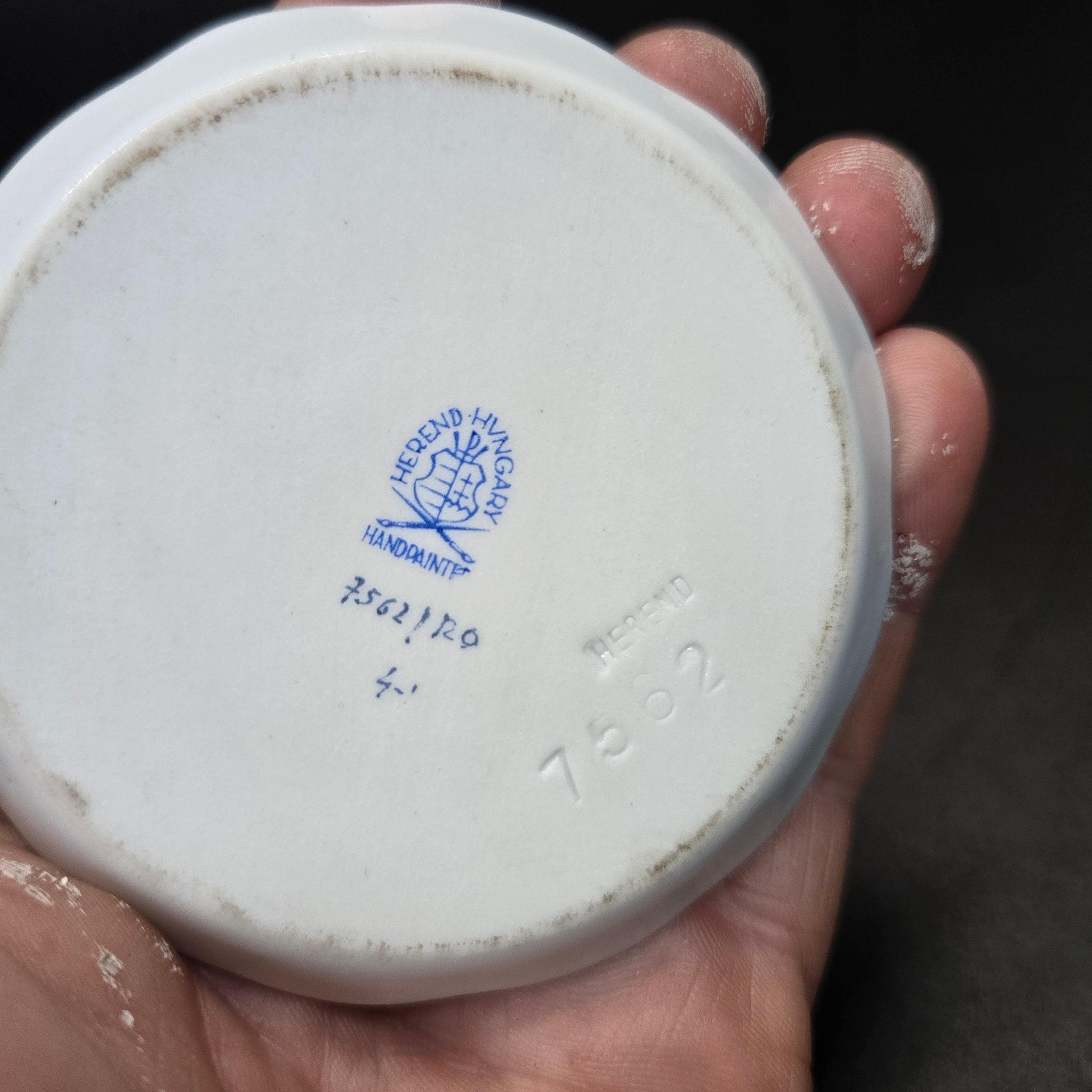 希少なヘレンドのフルーツと花の網目模様のフルーツボウル/バスケット