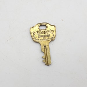 Saberly Luggage/suitcase Key trunk steamer Key
