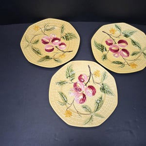 Lot of 3 zell Georg Schminder German majolica fruit plates 8 1/2&quot;