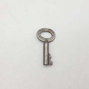 Eagle Lock Co # OB159 Steamer/Trunk Antique luggage key