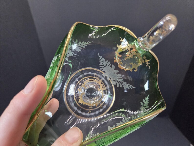 Antiek geëtst glas in boho-stijl Groen/helder met gouden varen/bloemmotief vingergreep vreemde vorm afbeelding 6