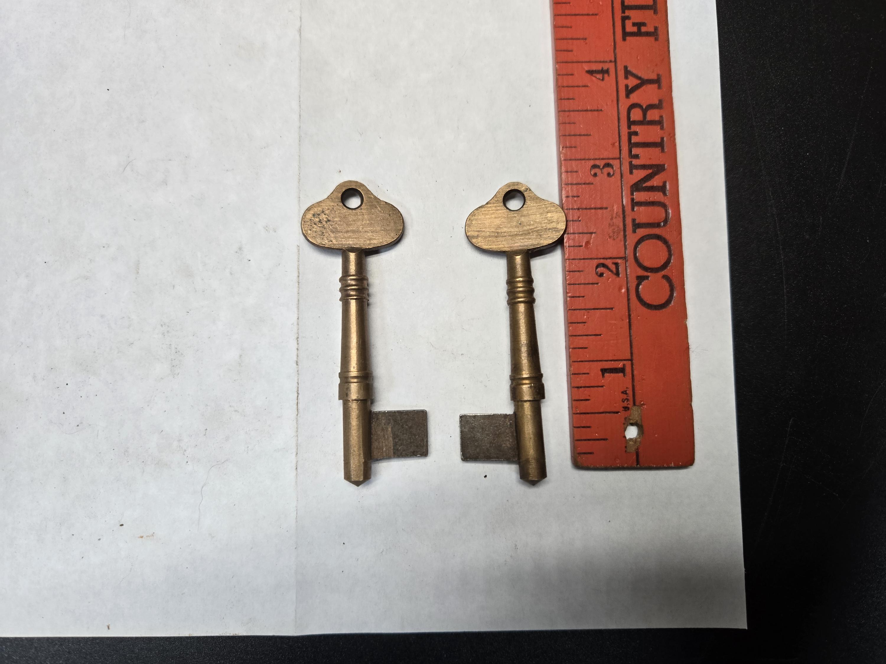 Einsteckschloss Zierlich Messing 30 Mm