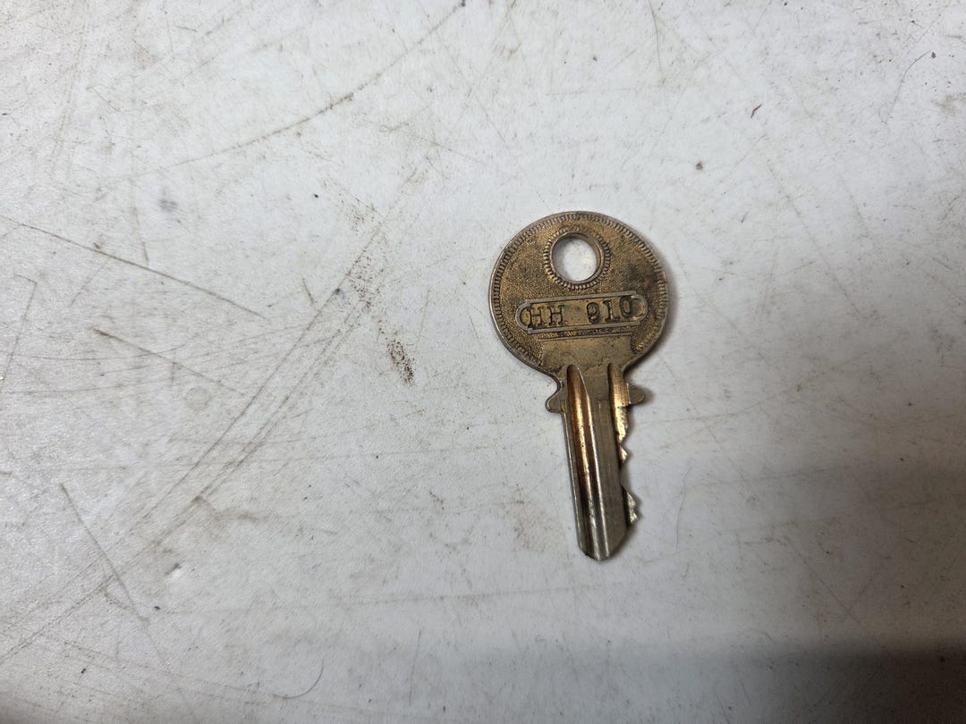 Key Key Hh Yale & Towne HH910 Trunk/steamer Antique Luggage Key HH Series - Etsy