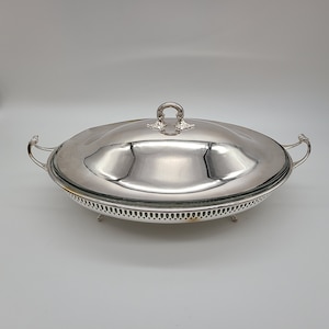 Fancy Silver by Boardman silver plated oval serving dish/casserole dish w/ glass tray