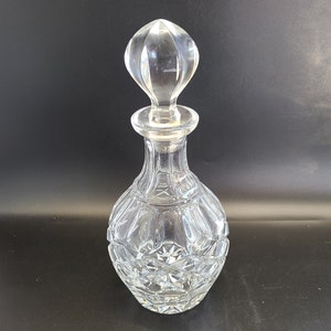 Gorham crystal Decanter w/ stopper Diamond pattern 11&quot;
