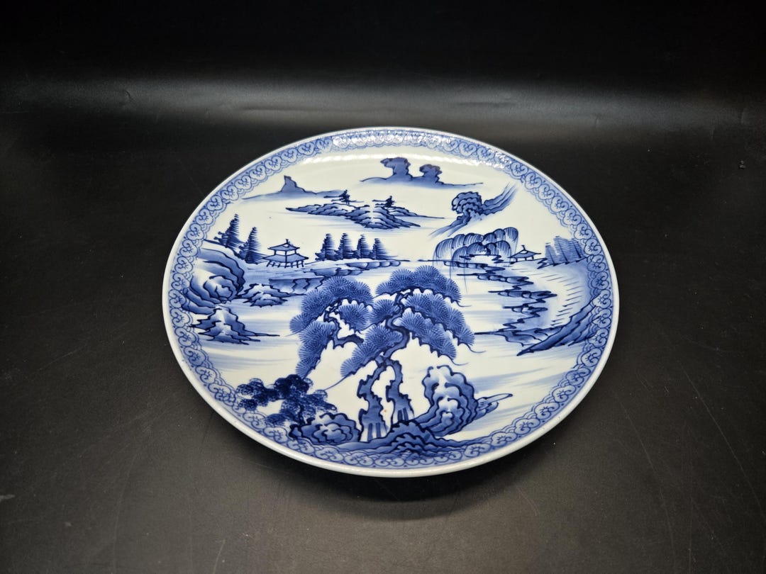 アンティーク 古伊万里 有田 青と白の日本製 サイン入り チャージャー