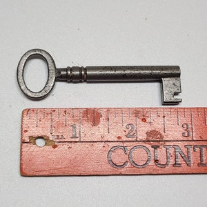 Antique furniture key victorian key dawer door cabinet key unusual bit