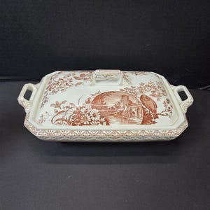 Sällsynt brunt Transferware Wedgwood fågel- och slottsscen Täckt serveringsfat 30 cm